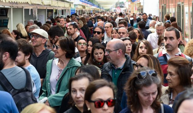 Economistas alertan: faltan 6,4 millones de cotizantes para hacer las pensiones sostenibles en 2050