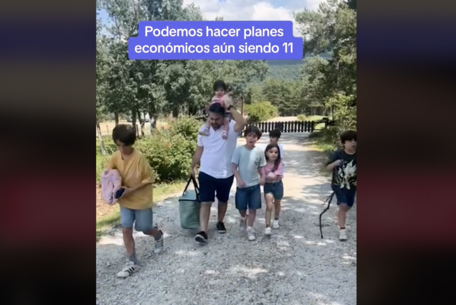 Una pareja con 9 hijos sorprende a todos con su estilo de vida Una pareja con 9 hijos sorprende a todos con su estilo de vida