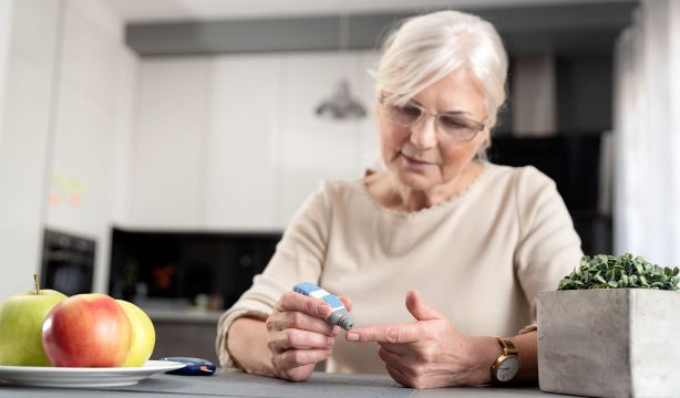Qué es la polineuropatía diabética dolorosa, que afecta a uno de cada tres pacientes con diabetes