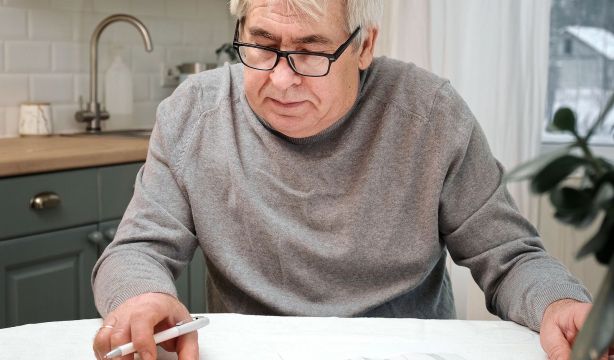 Los españoles aumentan sus conocimientos financieros, pero aún son "bastante pobres"