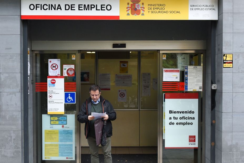 La reforma del subsidio de paro amenaza con empeorar la situación de los mayores de 45 años La reforma del subsidio de paro amenaza con empeorar la situación de los mayores de 45 años