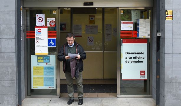 La reforma del subsidio de paro amenaza con empeorar la situación de los mayores de 45 años