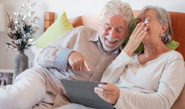 Conoce el nuevo servicio de la plataforma digital de MAPFRE para el bienestar de los séniors 