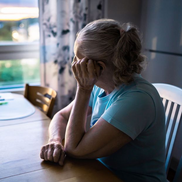 La OMS crea una comisión para abordar la soledad como una amenaza "acuciante" para la salud