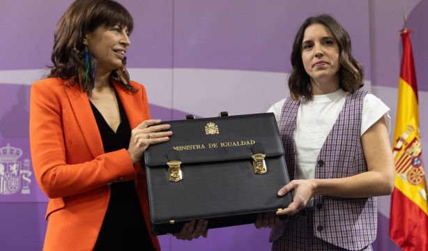 Irene Montero, a la nueva ministra: "Ten valentía para incomodar a los amigos de 50 años de Sánchez"