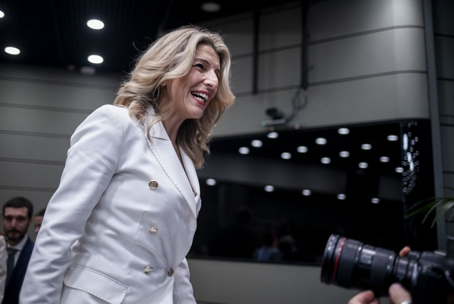 Yolanda Díaz se fija como primeras medidas subir los subsidios por desempleo y el SMI