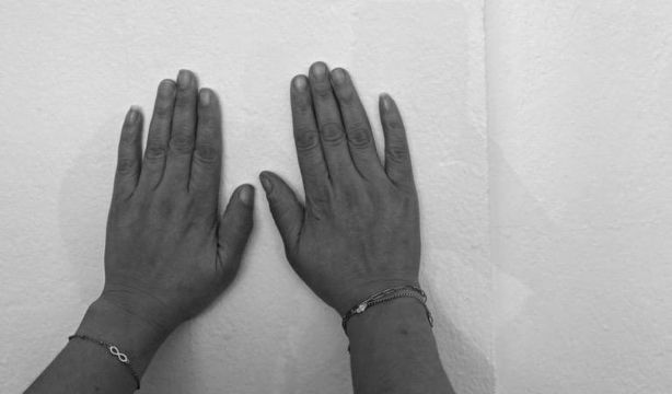 Eva, superviviente de violencia de género: "Me cogió del cuello y pensé que no veía a mi hijo más". Foto: Europa Press