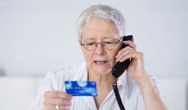 ¡Cuidado con el 'skimming'!, el robo de información de las tarjetas bancarias