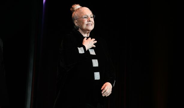 10 famosos mayores de 80 años que siguen muy activos y nos demuestran que la edad es solo un número