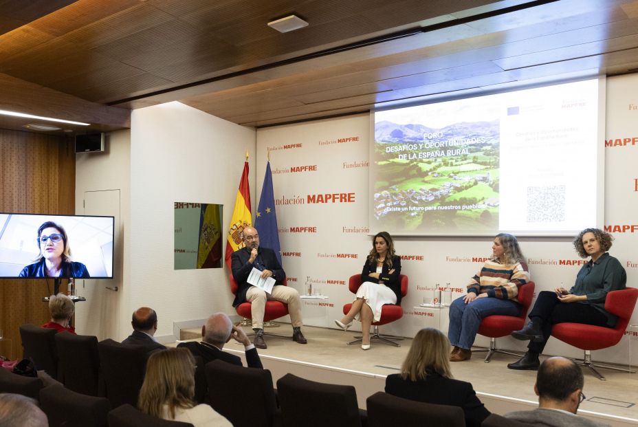 La España rural se reivindica como una tierra de oportunidades: "Hay que hacer que exista y crezca". Foto: Fundación MAPFRE La España rural se reivindica como una tierra de oportunidades: "Hay que hacer que exista y crezca". Foto: Fundación MAPFRE