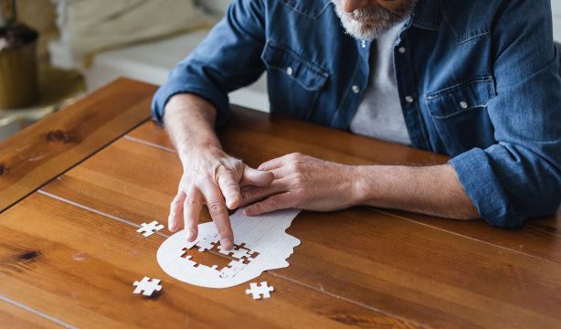 Un estudio revela cómo prevenir la pérdida de memoria en personas mayores