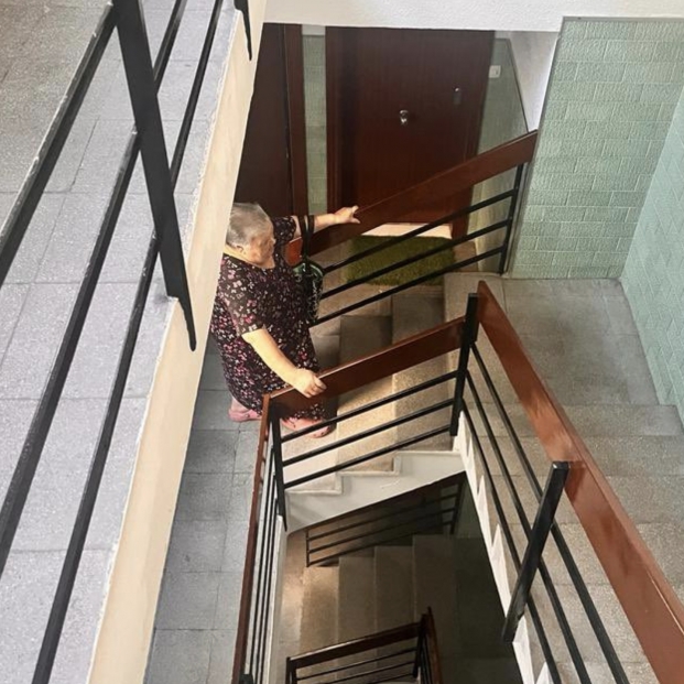 Un 30% de la población mayor de 65 años vive en un edificio sin ascensor