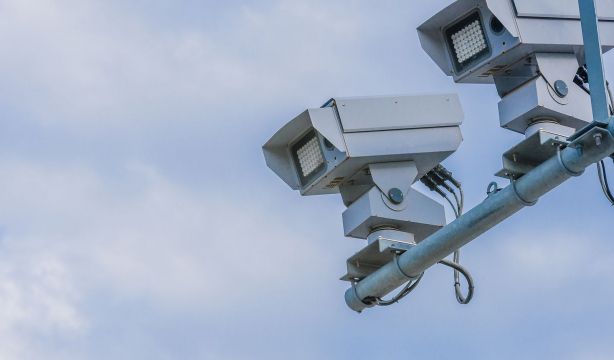 Este es el radar 'fantasma' que multa a los conductores que van a más de 30 km/h