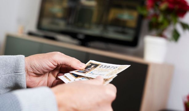 Conoce los trucos para saber si los décimos de la lotería son falsos o no