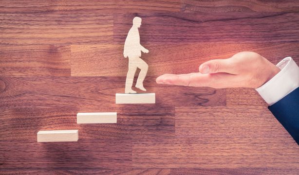 "Trabajar las emociones y la corporalidad es vital para un envejecimiento activo", según Manuel Brun