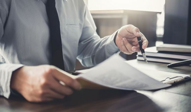 ¿Los nietos pueden heredar directamente de los abuelos?