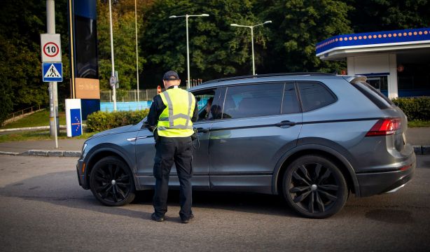La DGT podría multarte con hasta 6.000 euros si llevas esto en el coche