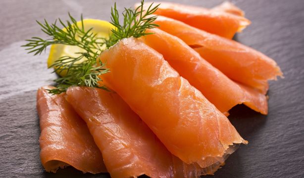 La OCU pide la prohibición de los aromas ahumados por su posible toxicidad