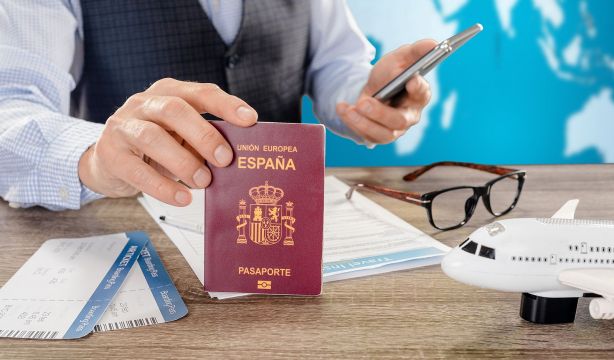 ¿Pasaporte perdido en pleno viaje? Con este truco podrás obtener uno exprés para viajar