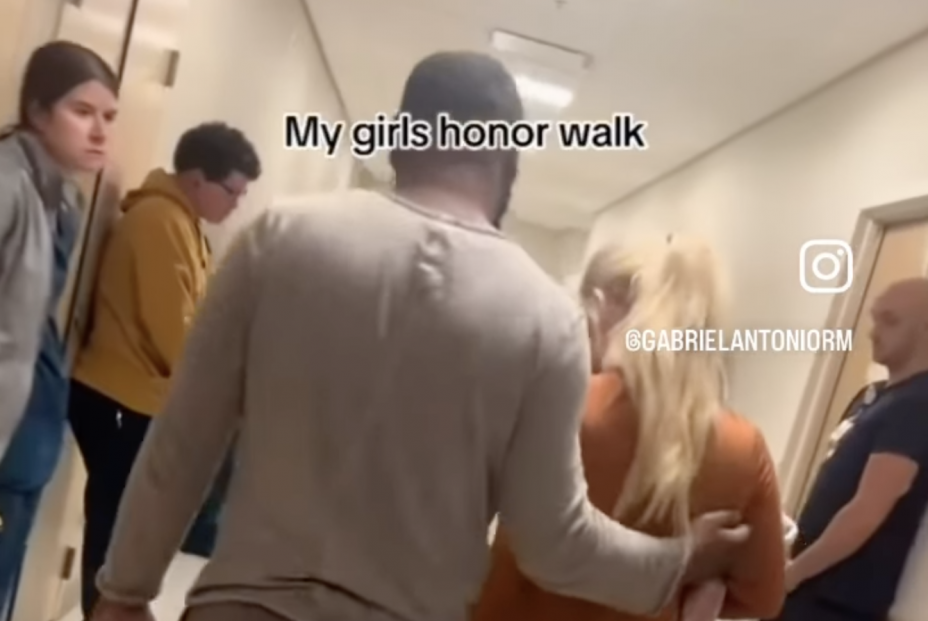 Sanitarios honran a los padres que han donado los órganos de su bebé de 2 años con muerte cerebral