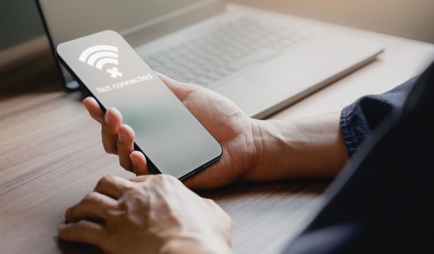 ¿Qué hacer si no tienes cobertura en casa? Trucos y claves útiles para mejorar tu conexión