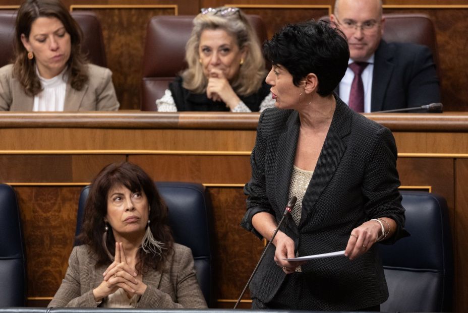 EuropaPress 5649039 ministra seguridad social migraciones elma saiz interviene sesion control (1) EuropaPress 5649039 ministra seguridad social migraciones elma saiz interviene sesion control (1)