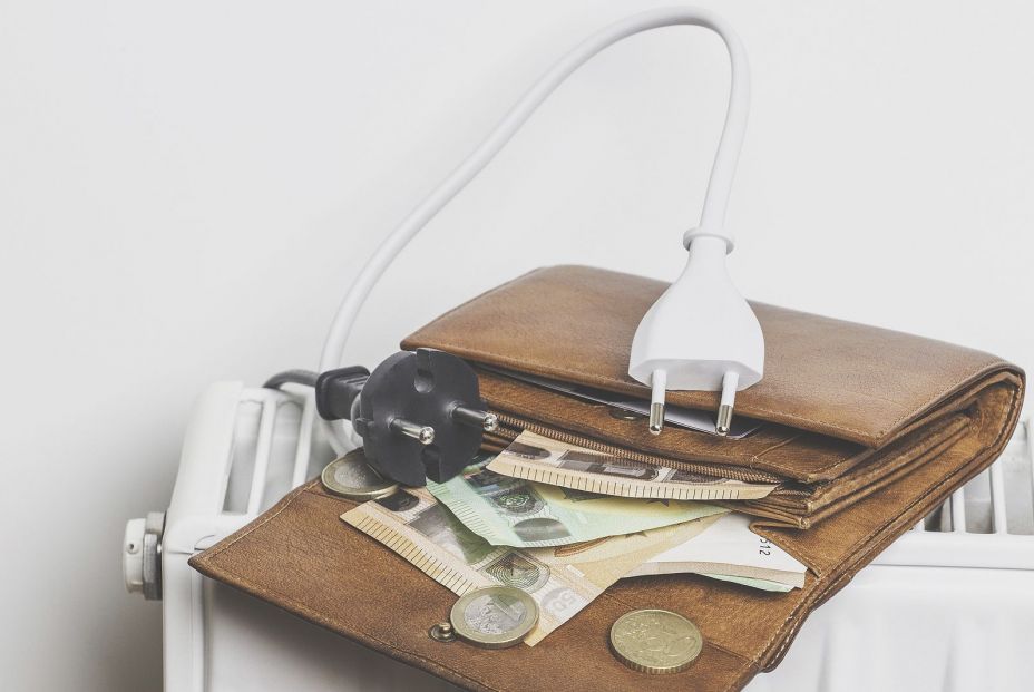 bigstock factura electrica al alza