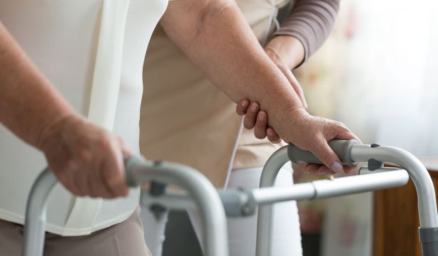 Sanidad ordena la retirada de varios andadores para personas mayores