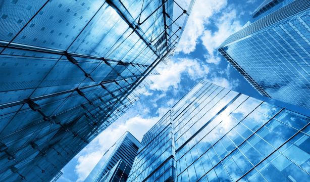 Solo 318 empresas en España tienen más de 100 años (BigStock)