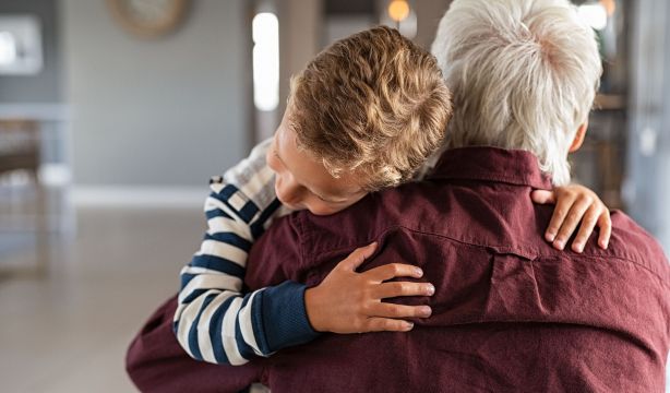 ¿Pueden los abuelos solicitar la custodia de su nieto?