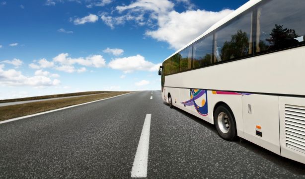 Baño sí o sí en los autobuses del Imserso