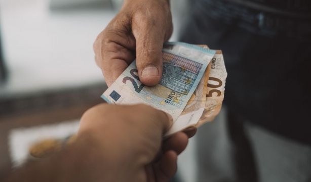 ¿Cuál es el límite para hacer pagos en efectivo? Hacienda avisa de una posible multa