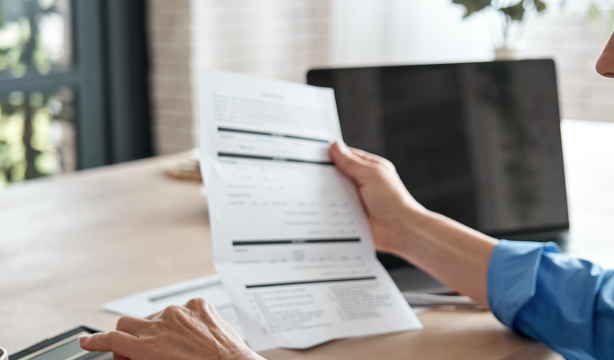 Una mujer muere de un infarto tras leer la factura del agua: 15.000 euros