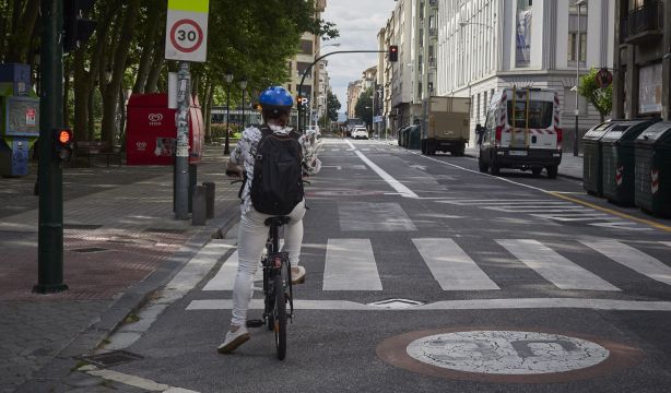 Moverse en bicicleta puede salir caro: las ciudades con las tarifas más elevadas. Foto: Europa Press