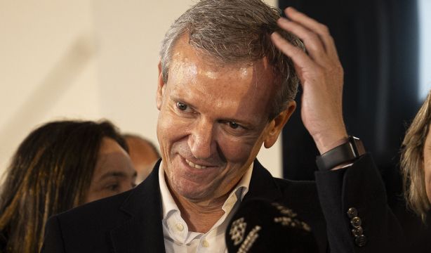 Alfonso Rueda. El CIS deja en el aire la mayoría absoluta del PP en Galicia
