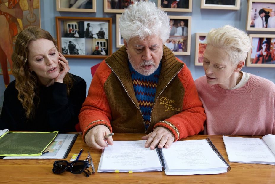 Tilda Swinton y Julianne Moore protagonizarán la primera película en inglés de Almodóvar Tilda Swinton y Julianne Moore protagonizarán la primera película en inglés de Almodóvar