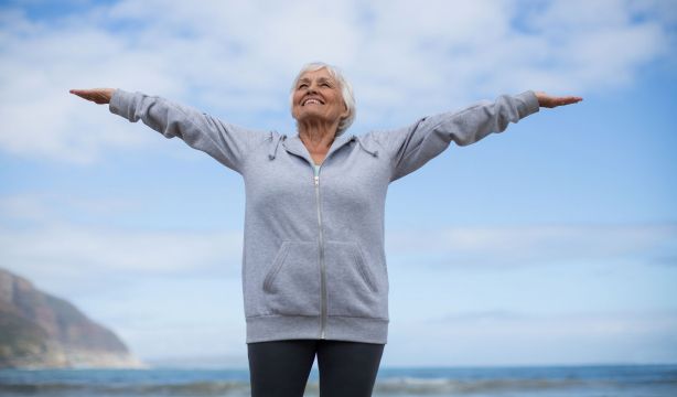 ¿Envejecer nos hace más sabios? La ciencia responde