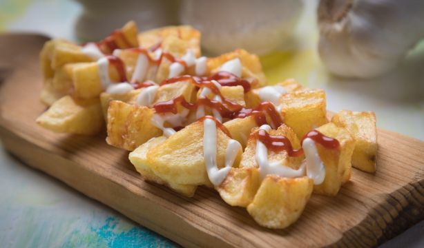 Las mejores bravas de España se comen en Madrid y Valencia