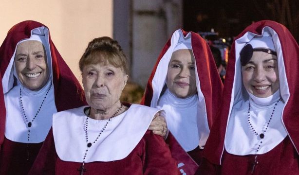 Gemma Cuervo, Isabel Ordaz y Mario Vaquerizo estrenan la comedia 'La reina del convento'