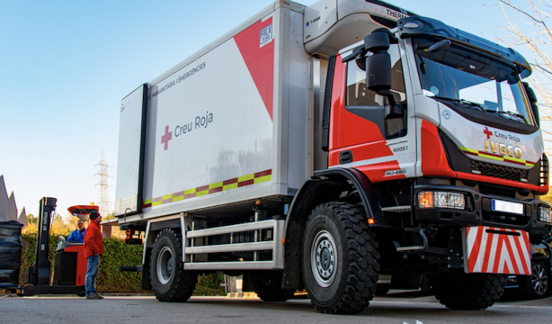 Cruz Roja recibe una donación de material para personas con movilidad reducida