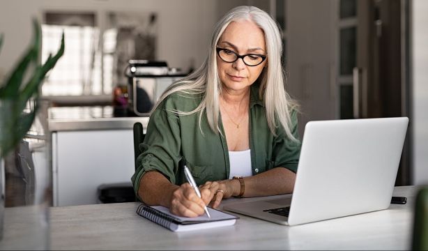 10 habilidades que deben reunir los sénior para encontrar trabajo en España (Big Stock)