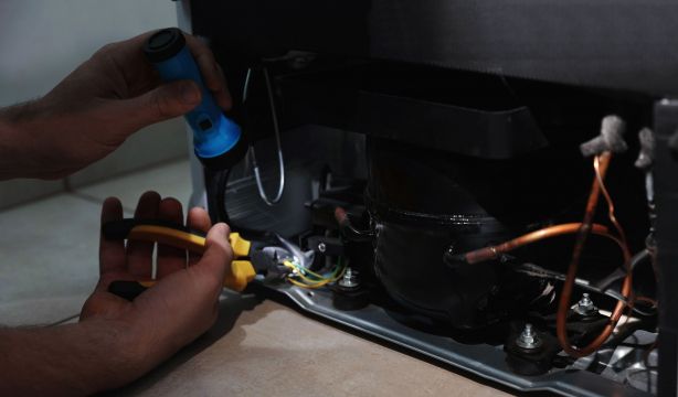 Los consumidores podrán exigir la reparación de sus electrodomésticos en vez de reemplazarlos (Bigstock)