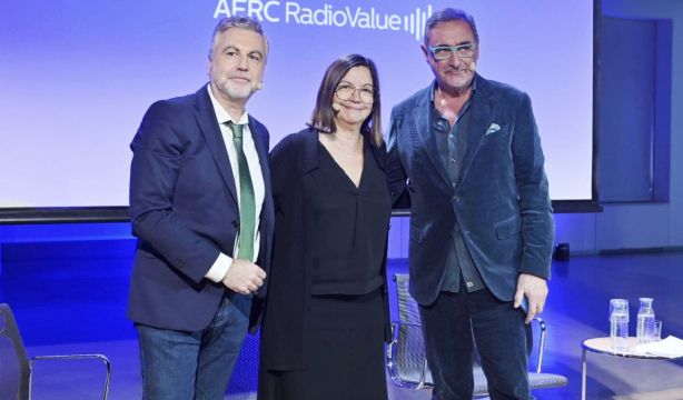 Así ha sido el momento histórico en la radio que ha unido a Barceló, Herrera y Alsina
