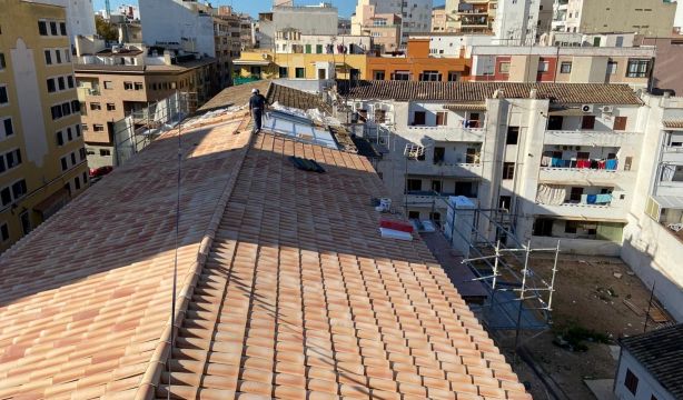 Reclaman simplificar los trámites de las ayudas para la rehabilitación energética y el autoconsumo