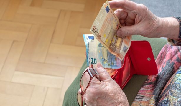 Medio millón de pensionistas con paga no contributiva