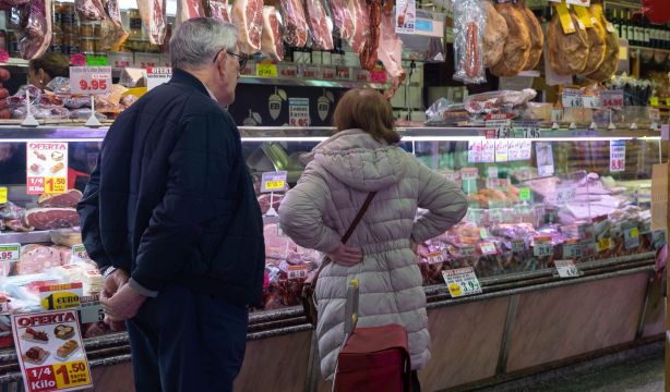 La inflación no da respiro a los jubilados: los alimentos suben el doble que la pensión en enero de 2024