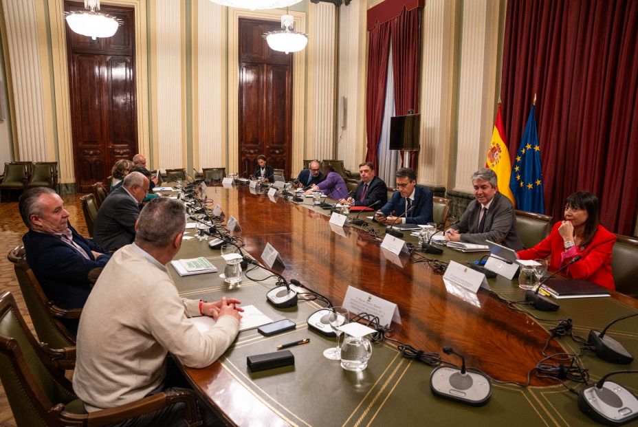 EuropaPress 5761884 ministro agricultura pesca alimentacion luis planas 4d reune organizaciones EuropaPress 5761884 ministro agricultura pesca alimentacion luis planas 4d reune organizaciones