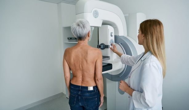Identifican cambios genéticos que permiten predecir la respuesta al tratamiento de cáncer de mama