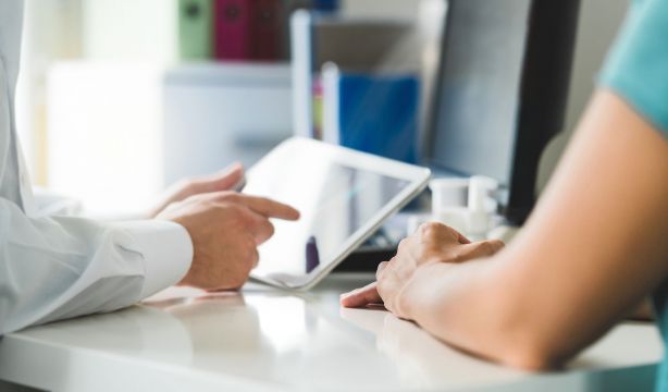 Una aplicación permite detectar el riesgo de suicidio desde la Atención Primaria (Bigstock)