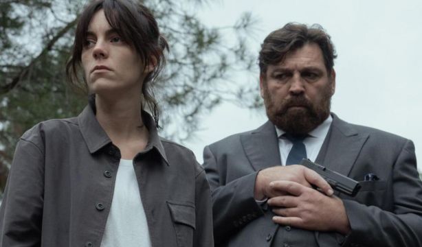 Todo lo que necesitas saber sobre 'Reina Roja', una de las series del año